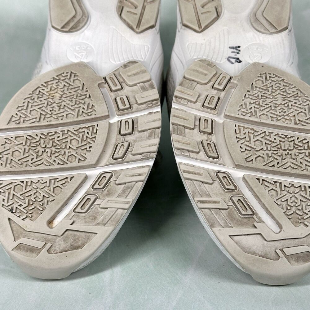 Zeba Shoes Womens Size 5.5 Vanilla Comfort Slip On Hands Free Walking Sneaker - Picture 14 of 15